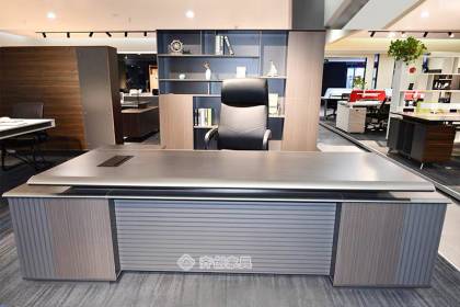 總裁班臺(tái)BB-65