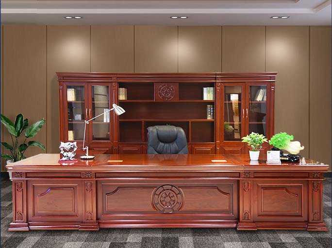 實木板經(jīng)理辦公桌